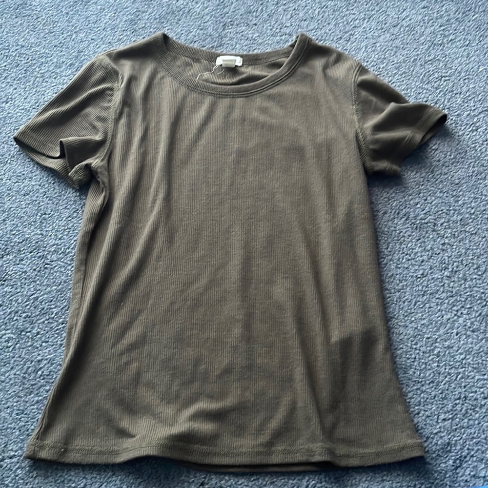 Garage olive green ribbed shirt sleeve tee